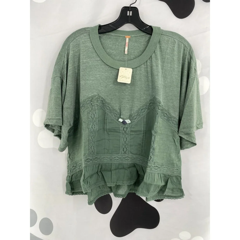 Free People NWT Fall in Love Lace Inset Ruffle Bottom Tee Washed Army Medium New - Picture 2 of 10